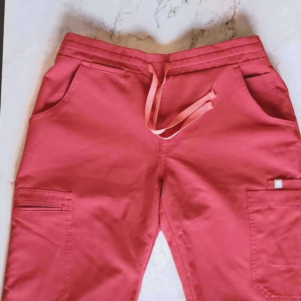 Women's XS extra small FIGS Technical Collection scrub bottoms red - Picture 2 of 7